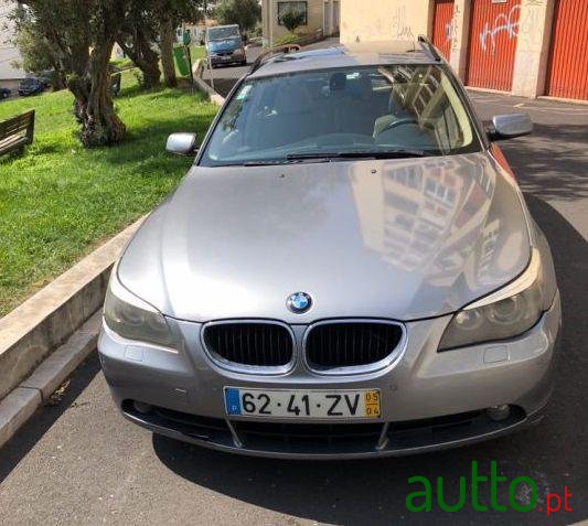 2005' BMW 525 Carrinha photo #2