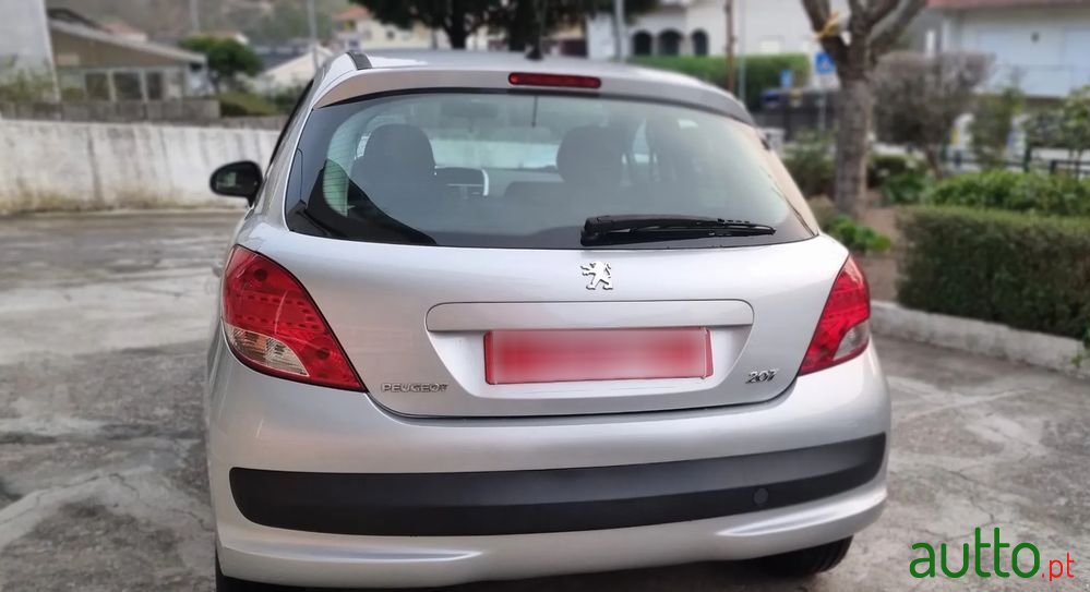 2010' Peugeot 207 1.4 16V Sport photo #3