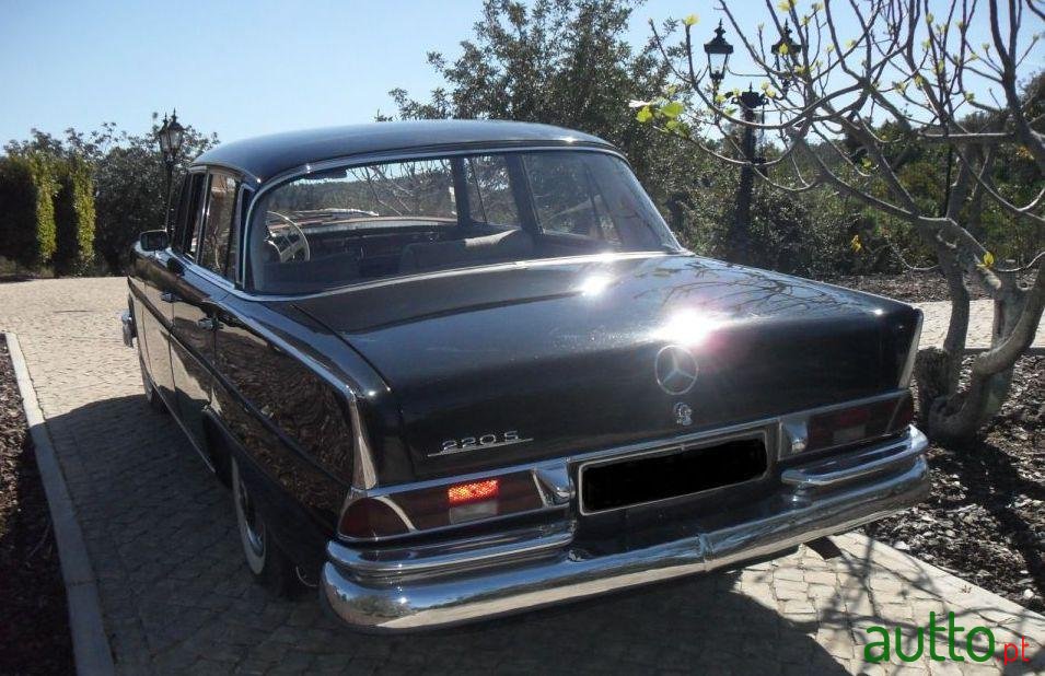 1965' Mercedes-Benz 220 photo #4