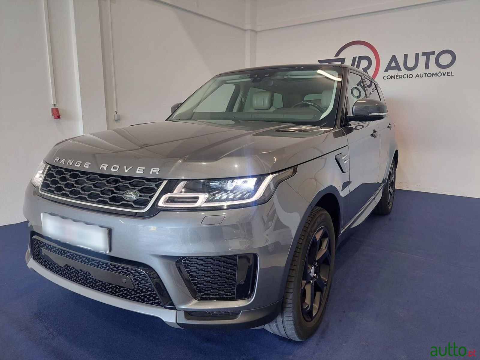 2018' Land Rover Range Rover Sport photo #4