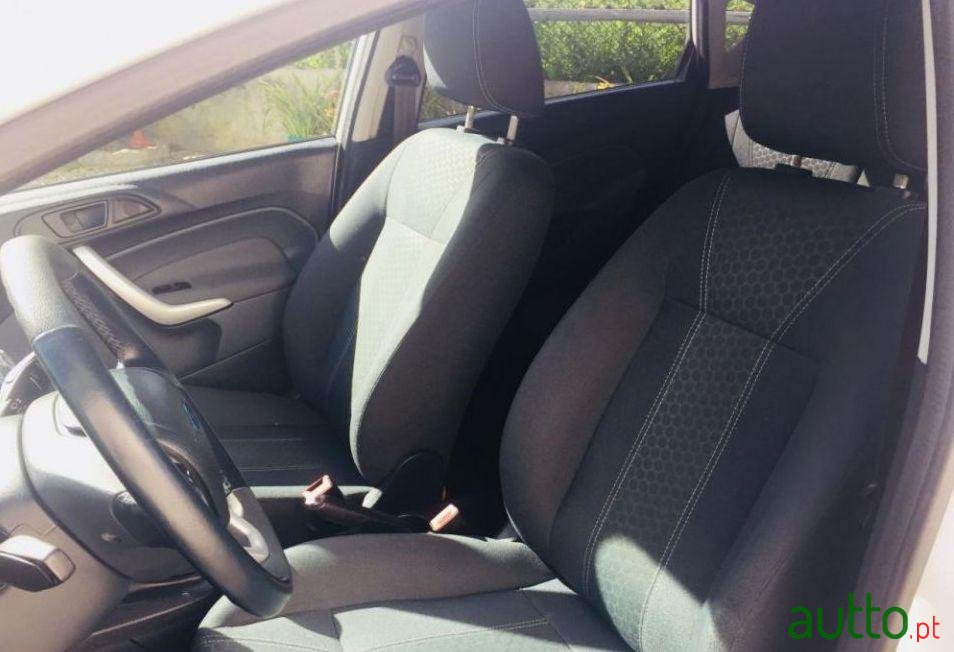 2010' Ford Fiesta 1.0 C photo #1