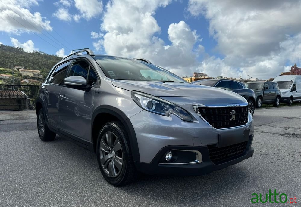 2019' Peugeot 2008 photo #4