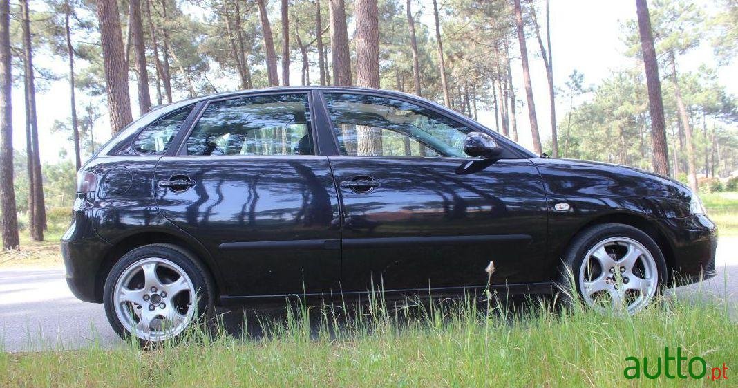 2008' SEAT Ibiza photo #2