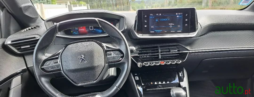 2020' Peugeot 208 photo #4
