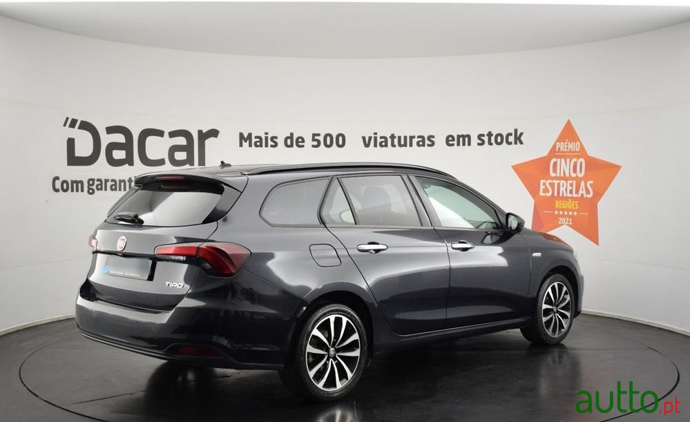 2018' Fiat Tipo Station Wagon photo #6