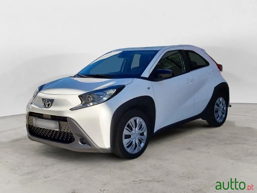 2023' Toyota Aygo X photo #1