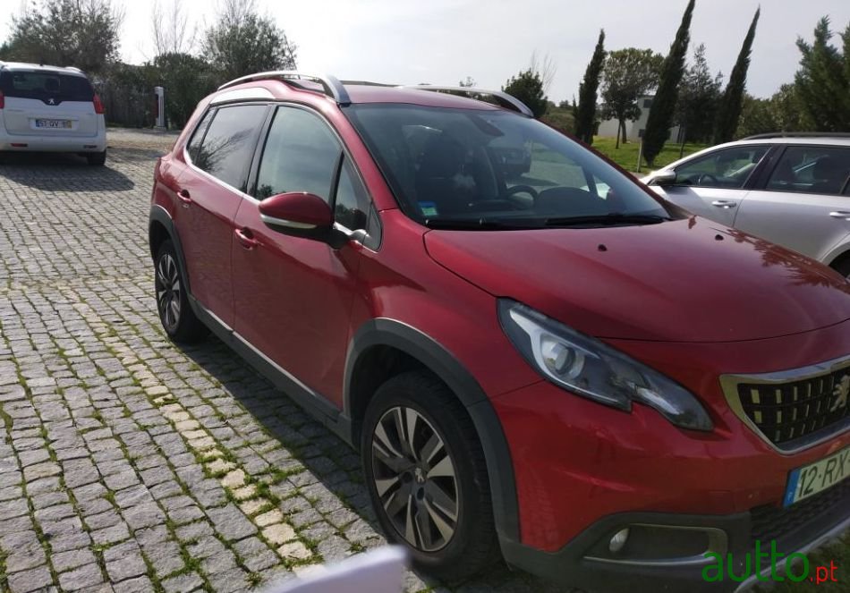 2016' Peugeot 2008 photo #1