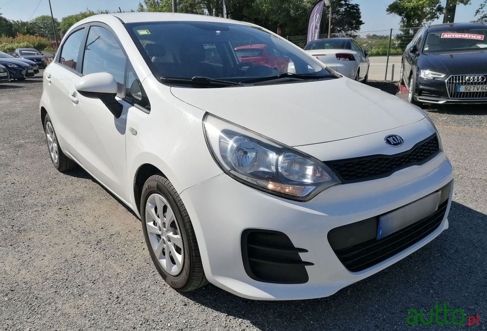 2016' Kia Rio 1.1 Crdi photo #1