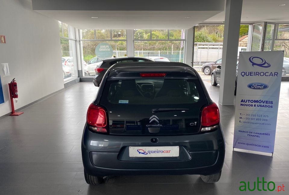 2015' Citroen C1 Airscape photo #5