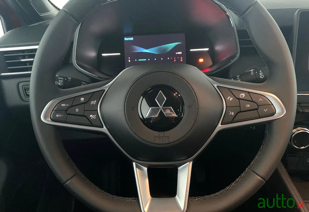 2023' Mitsubishi Colt photo #6