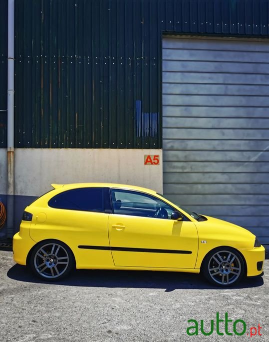 2005' SEAT Ibiza photo #1