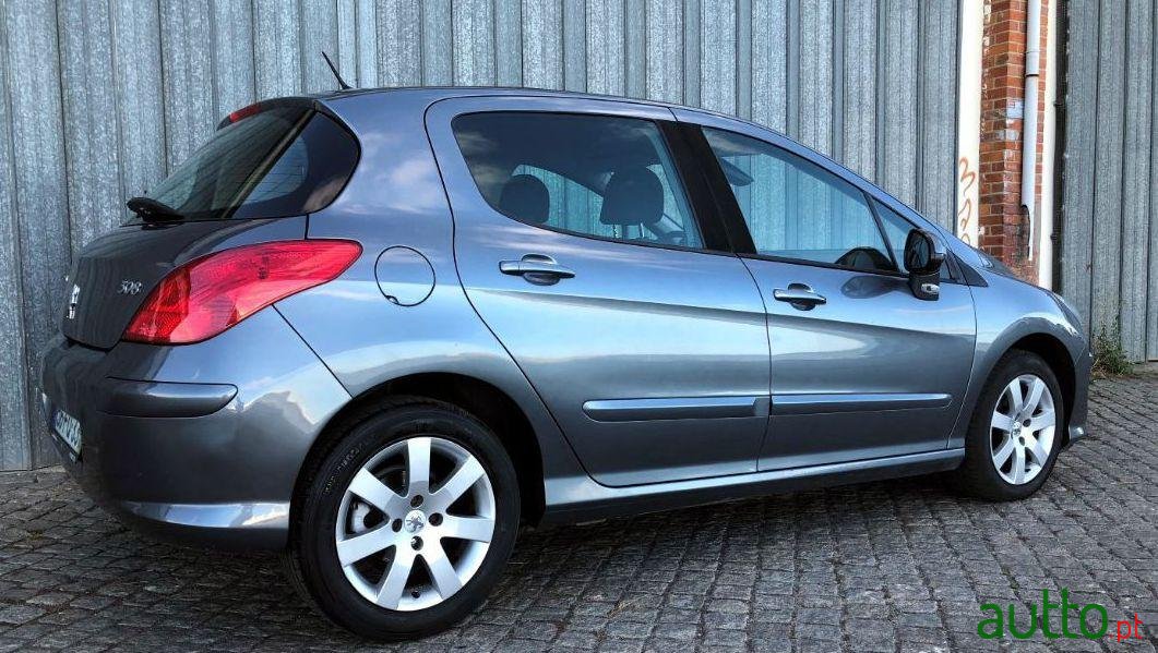 2008' Peugeot 308 Hdi photo #3