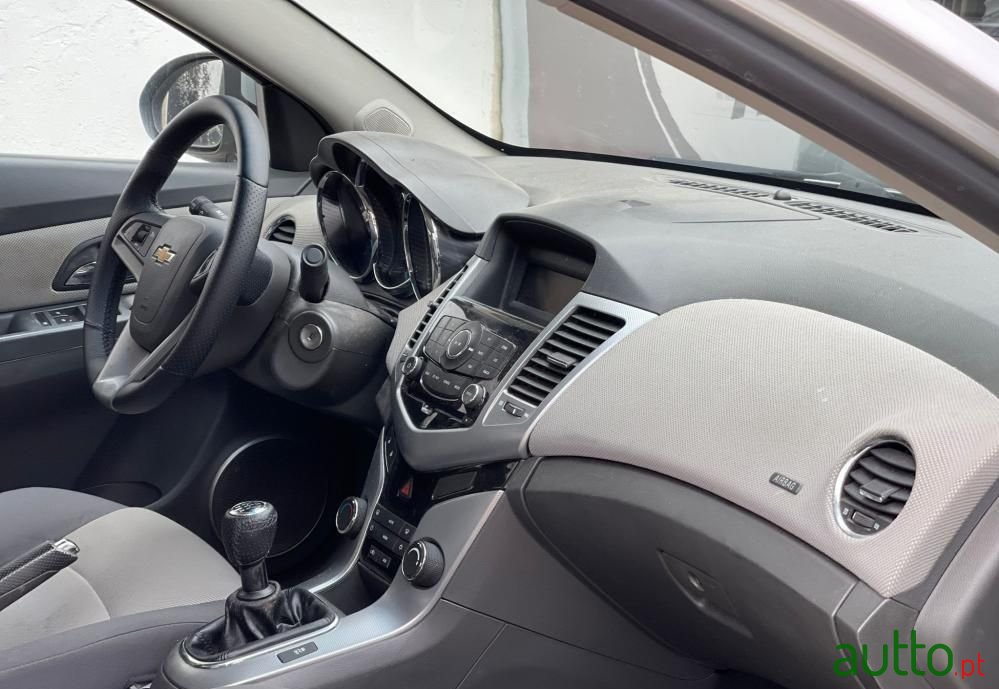 2011' Chevrolet Cruze 2.0 Vcdi Lt photo #5