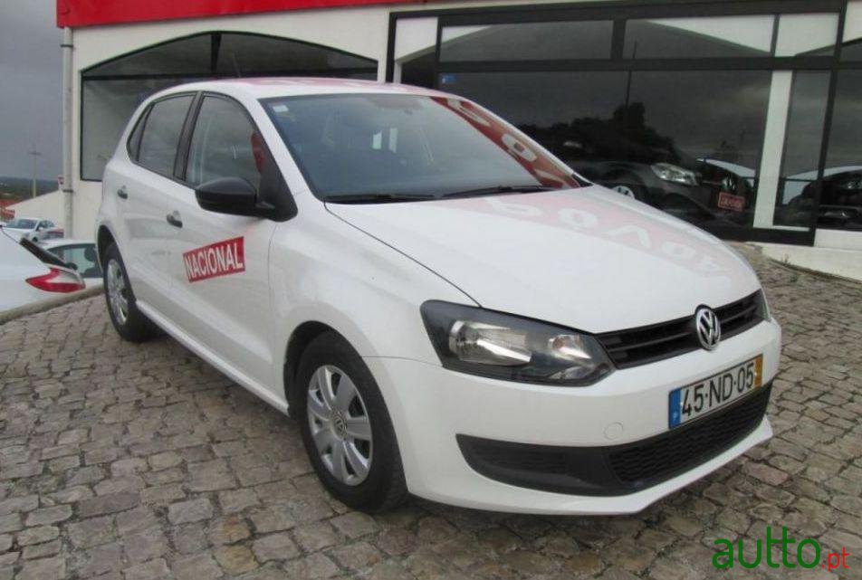 2012' Volkswagen Polo photo #2