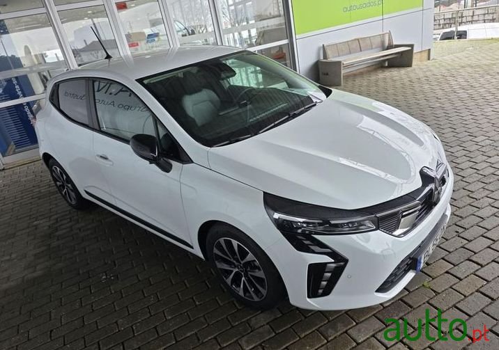 2024' Mitsubishi Colt photo #3