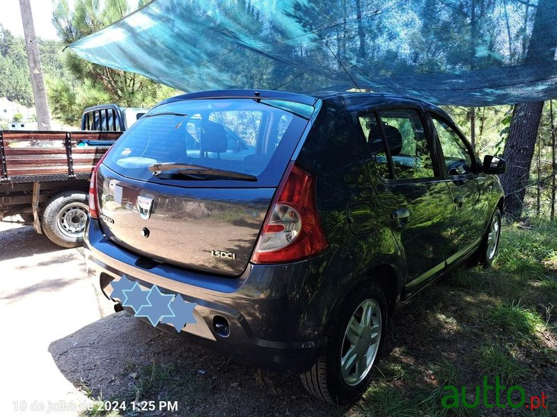 2011' Dacia Sandero 1.5 Dci Confort photo #4