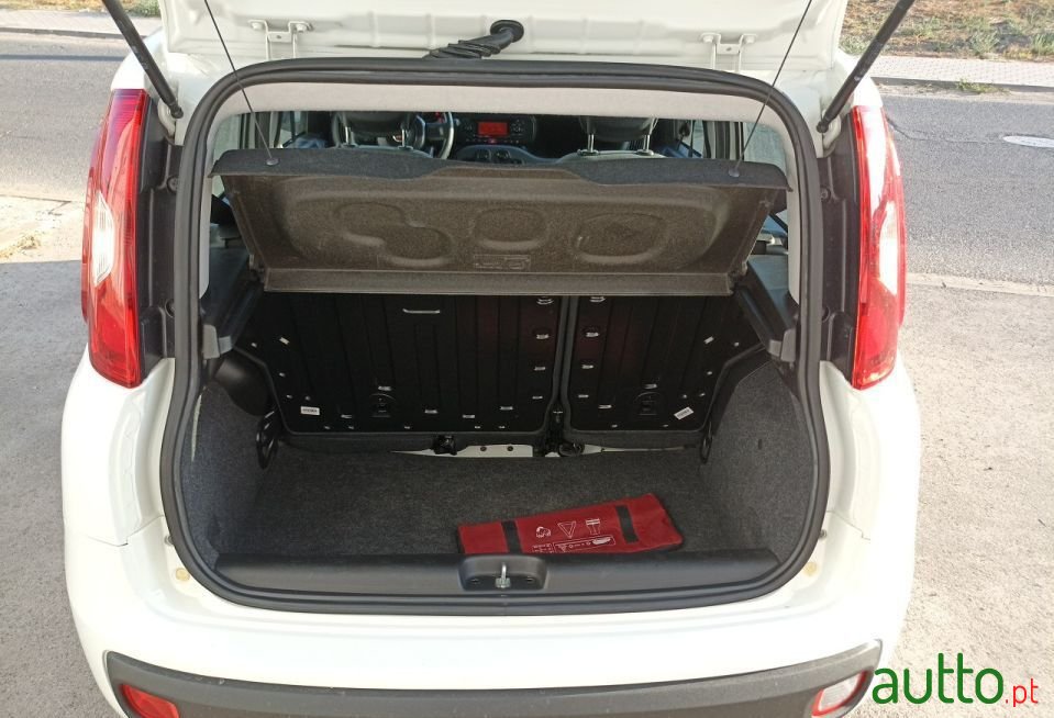 2019' Fiat Panda photo #5