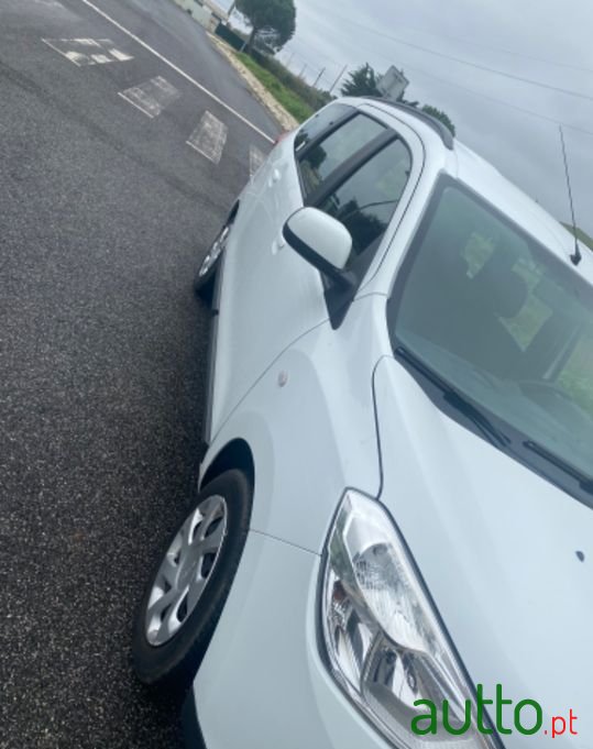 2016' Dacia Lodgy photo #5