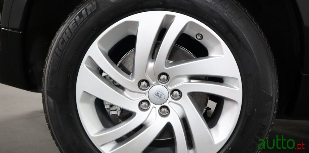 2020' Land Rover Discovery Sport 2.0 Ed4 Hse photo #6