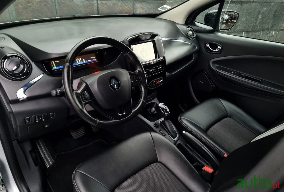 2019' Renault Zoe Bose 40 photo #4