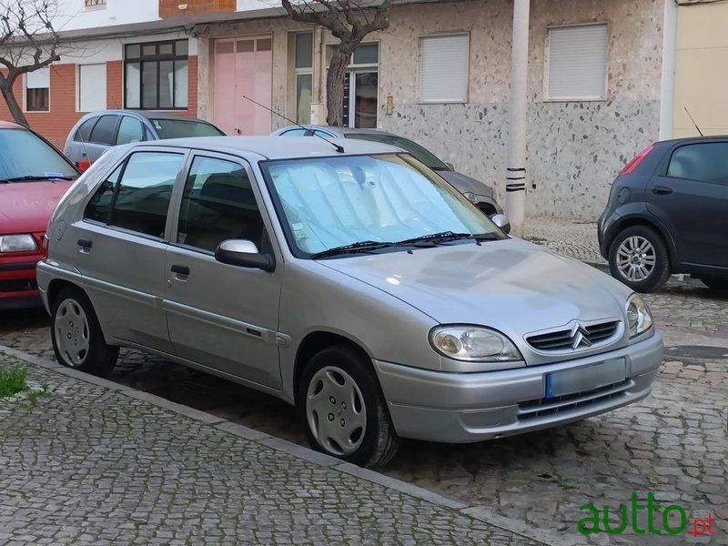 2002' Citroen Saxo 1.1I Sx photo #1