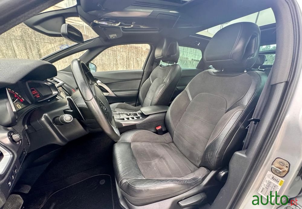 2014' Citroen DS5 photo #4