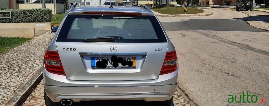 2012' Mercedes-Benz C-220 photo #1