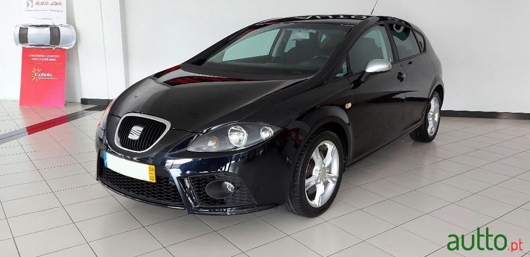 2008' SEAT Leon photo #1
