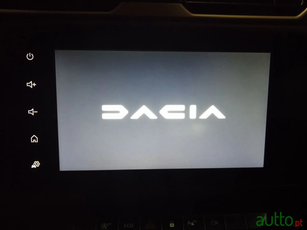 2023' Dacia Duster photo #5