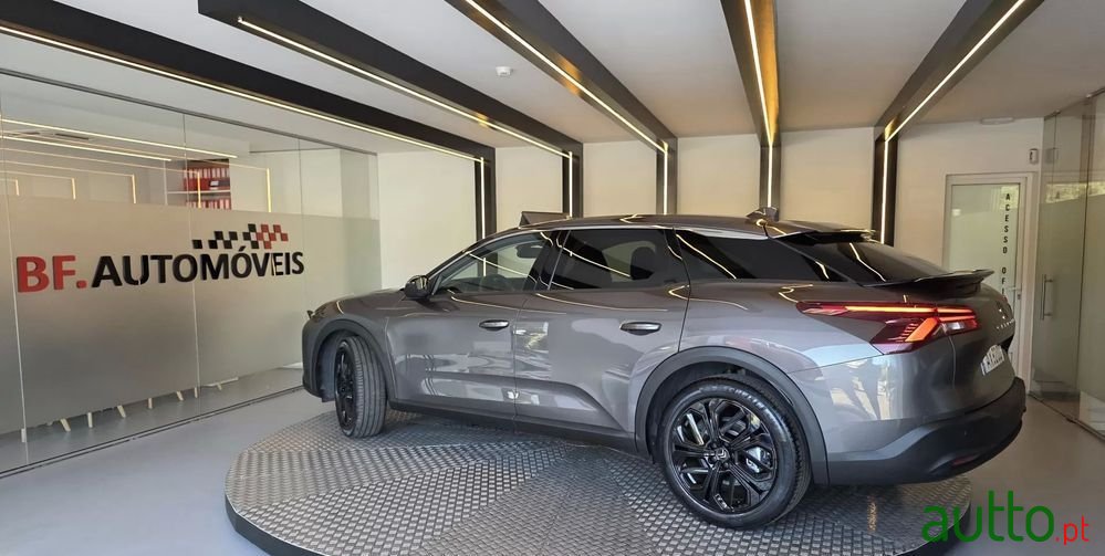 2023' Citroen C5 X photo #3