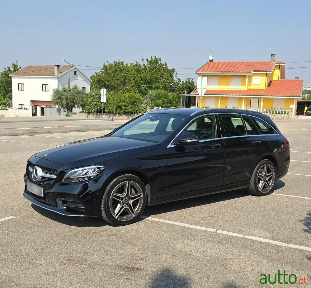 2020' Mercedes-Benz Classe C photo #1