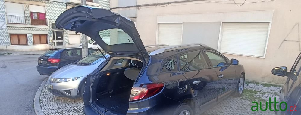 2010' Renault Mégane Sport Tourer photo #5