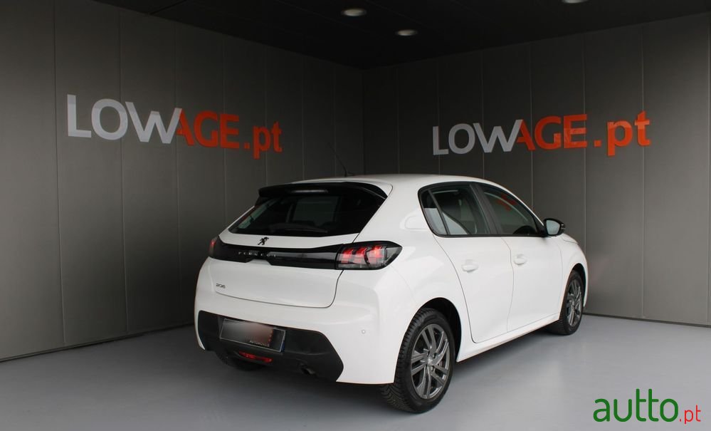 2022' Peugeot 208 photo #3