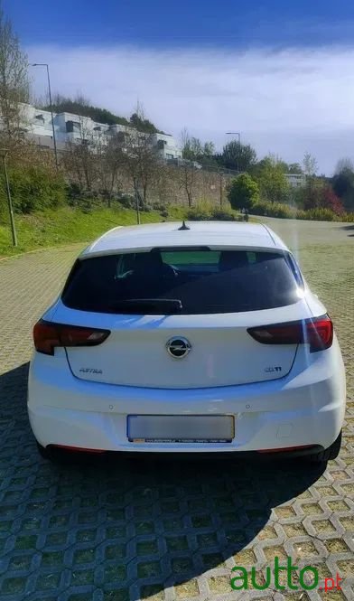 2016' Opel Astra photo #4