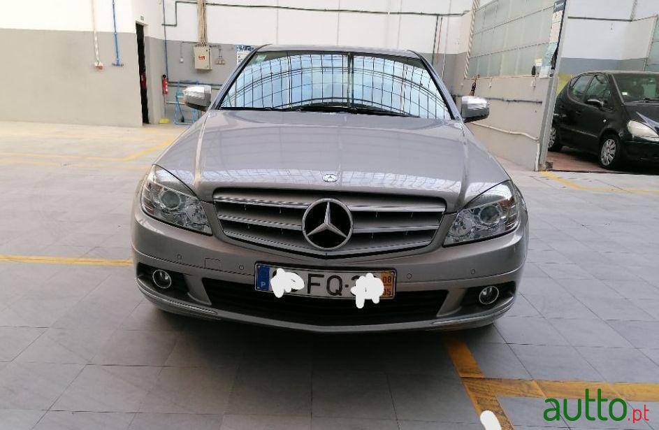 2008' Mercedes-Benz C-220 Cdi Elegance photo #4