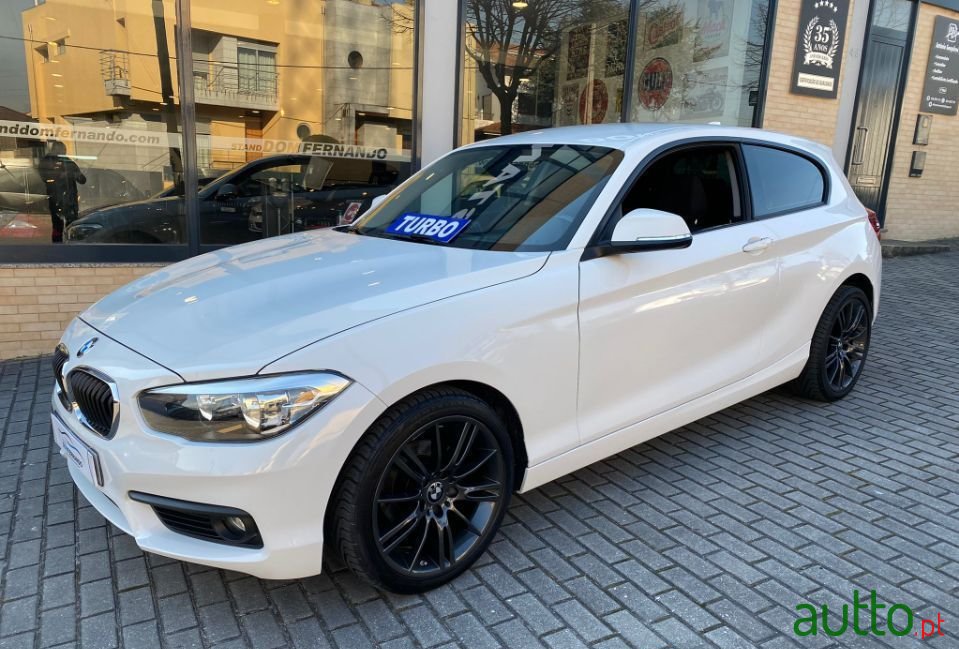 2015' BMW 118 photo #6