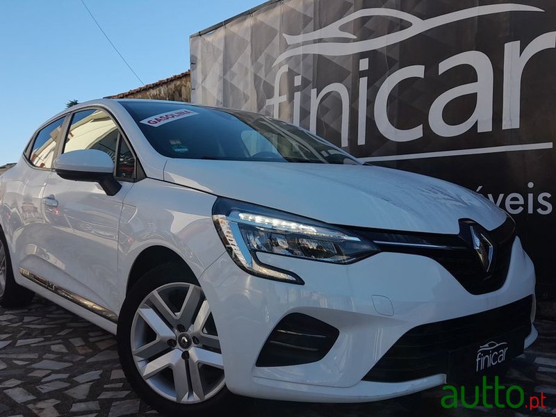 2020' Renault Clio Tce 100 Intens photo #1