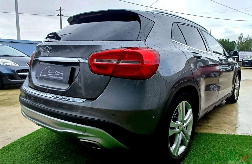 2014' Mercedes-Benz Classe Gla photo #6