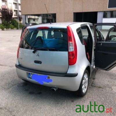 2005' Mitsubishi Colt photo #1