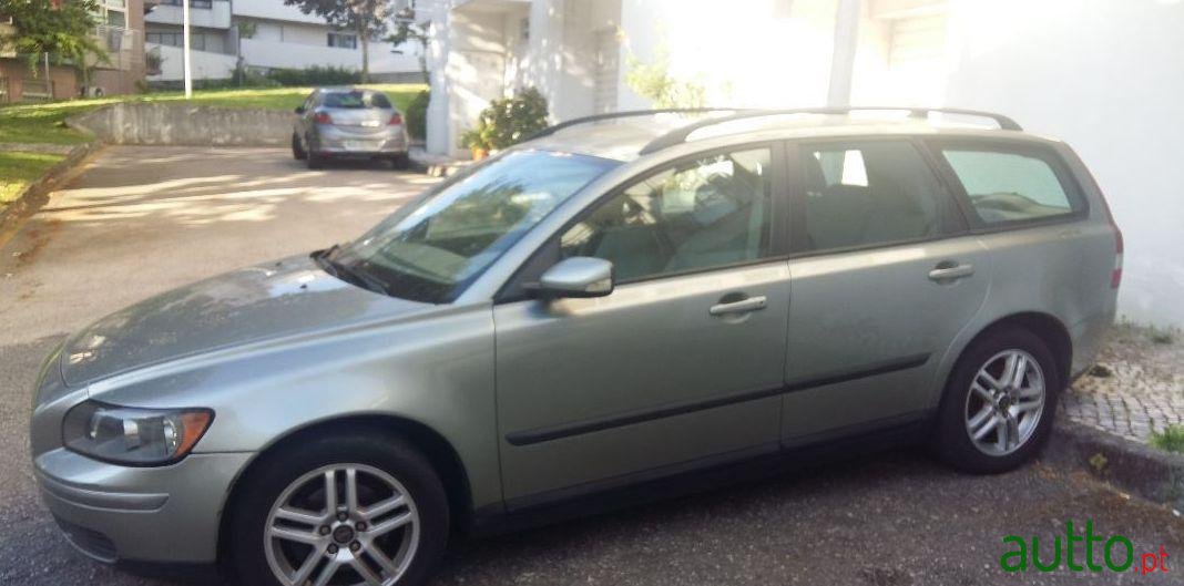 2005' Volvo V50 photo #3