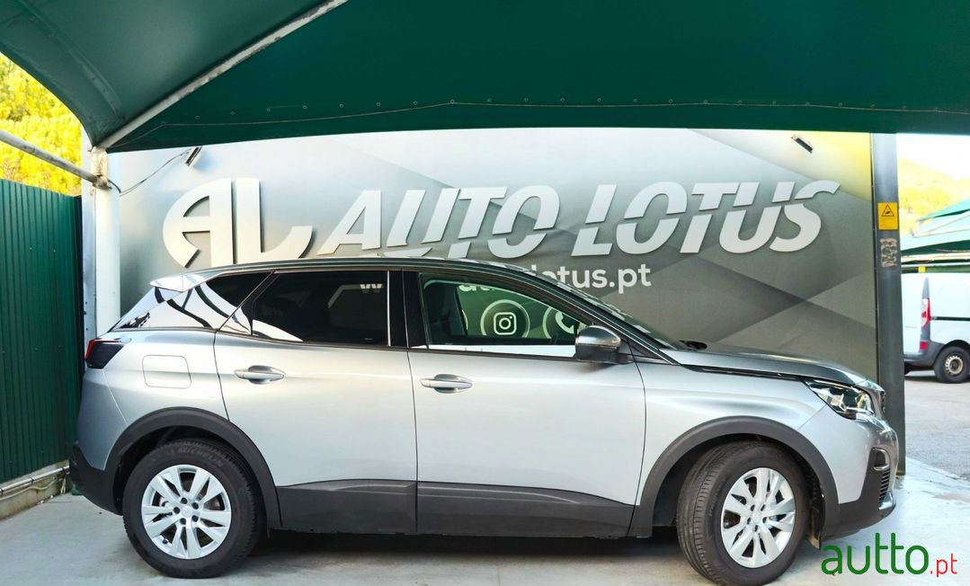 2018' Peugeot 3008 photo #3