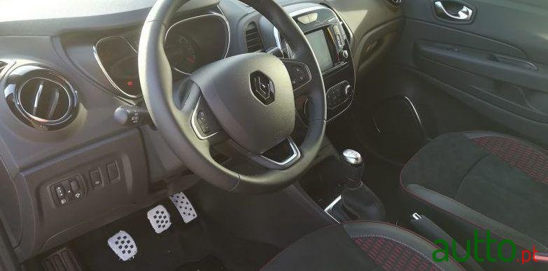 2019' Renault Captur Red Edition Tce 130 Cv photo #2