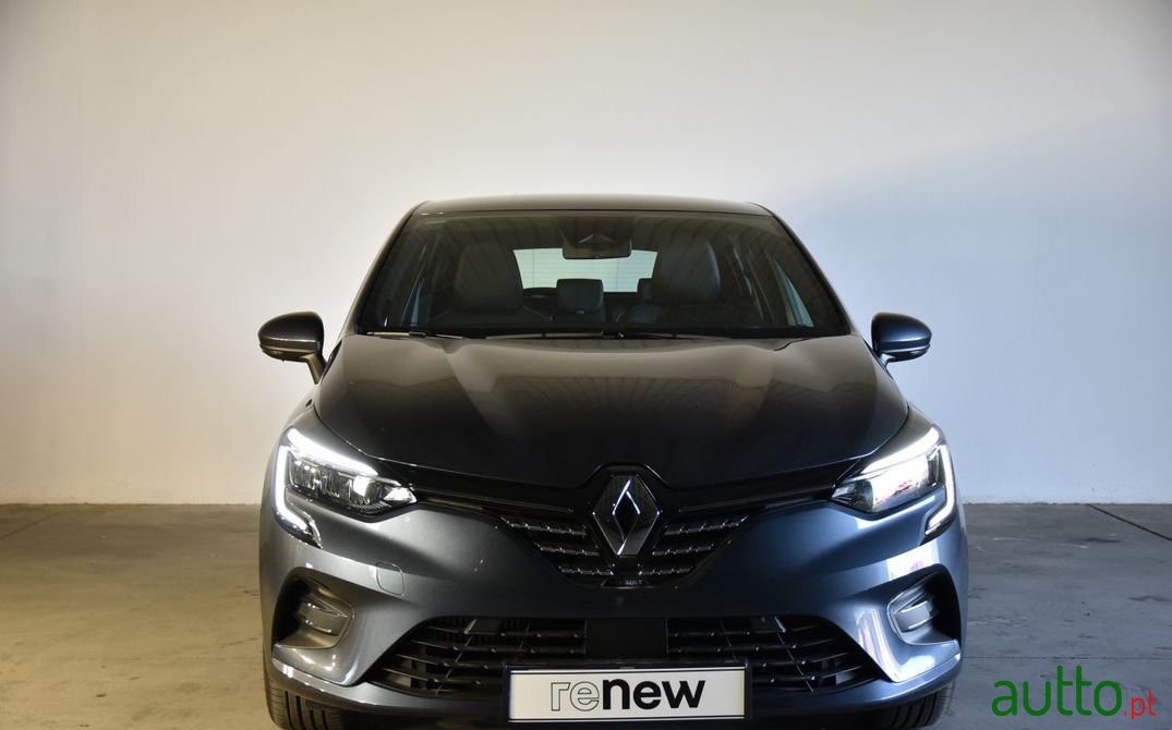2022' Renault Clio photo #2