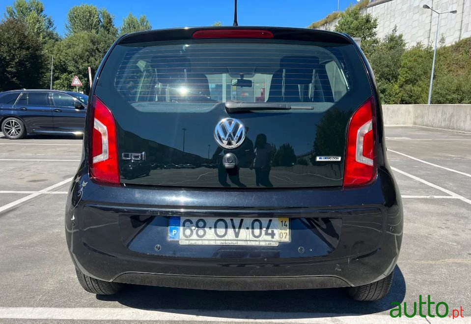 2014' Volkswagen Up photo #3