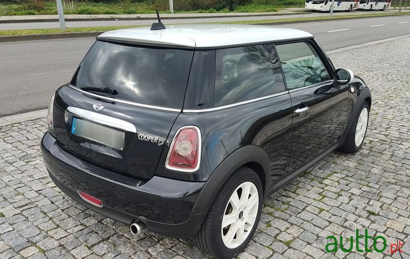 2008' MINI Cooper D 3 Portas photo #2