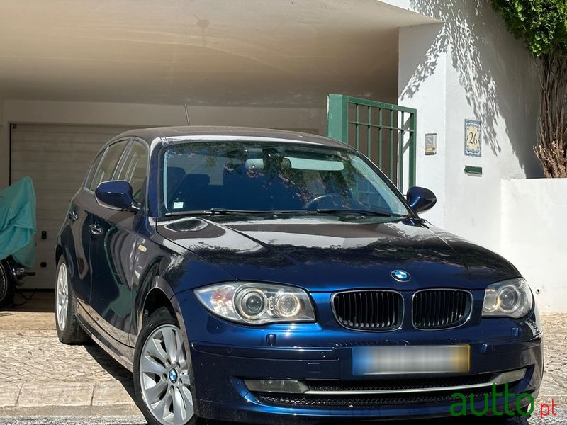 2011' BMW 120 D photo #3