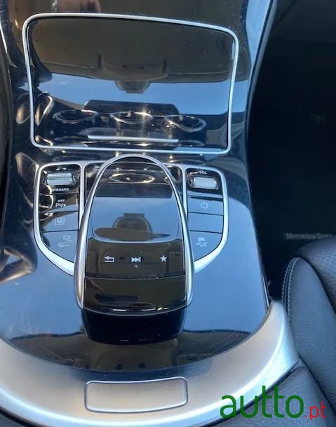 2017' Mercedes-Benz GLC 350 photo #6