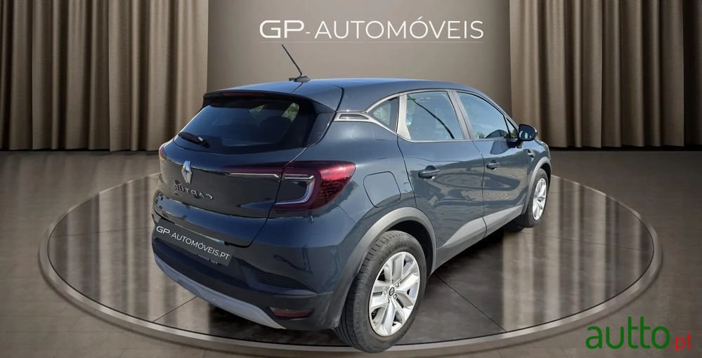 2022' Renault Captur photo #1