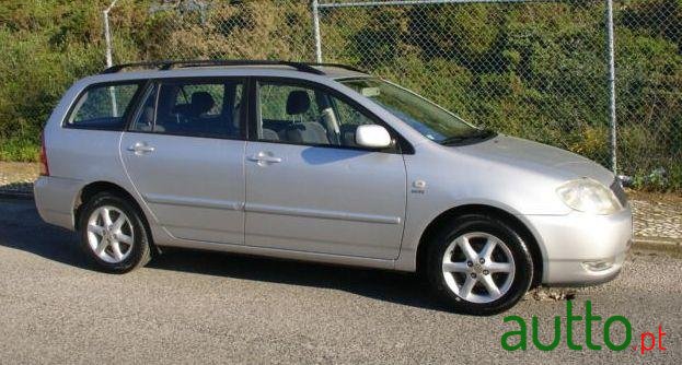 2002' Toyota Corolla Sw 1.4 Vvti photo #1