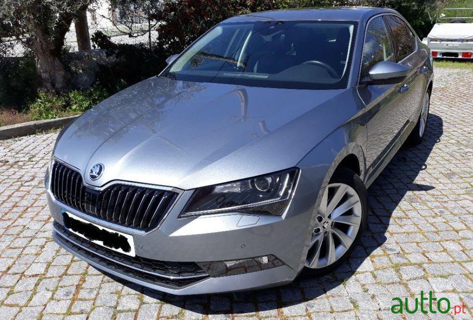 2017' Skoda Superb photo #1